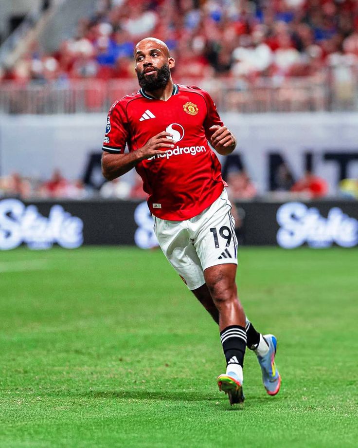 Bryan Mbeumo Duvar Kağıdı