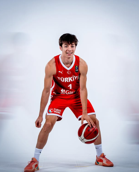 yücel çağın başaran Wallpaper