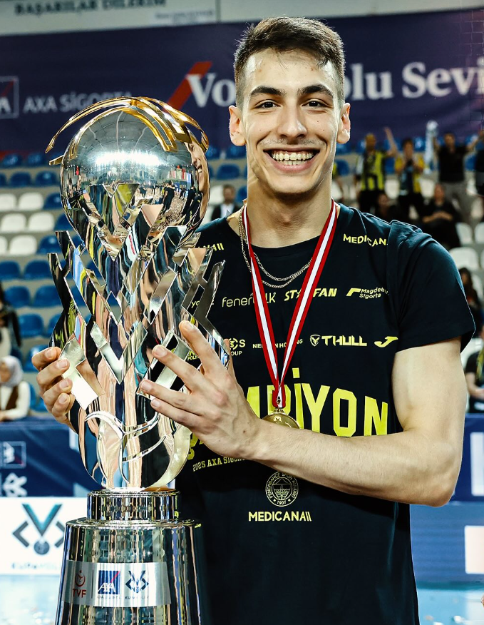 Kaan Gürbüz ödülleri