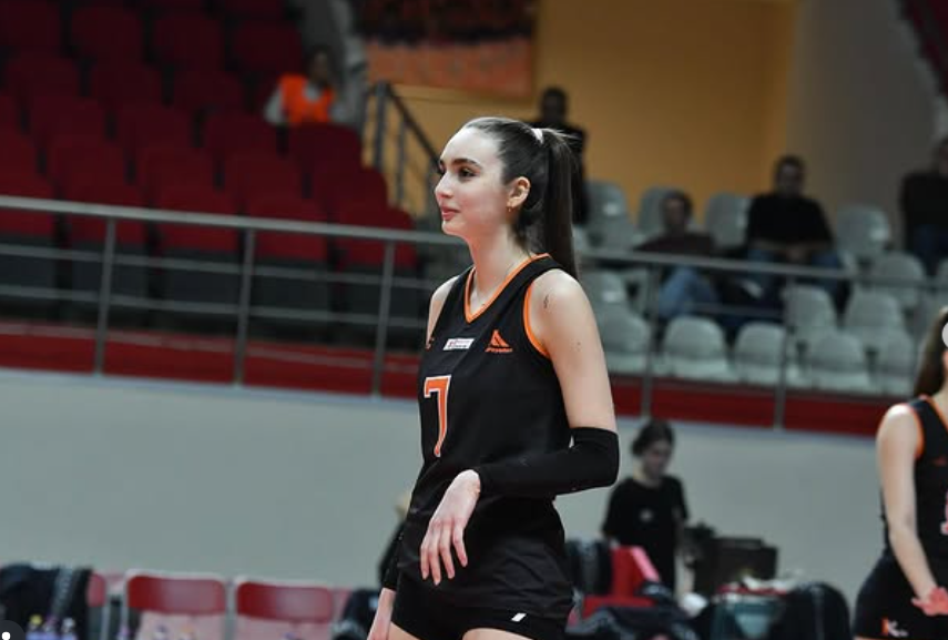 Berka Buse Özden Fotoğrafları