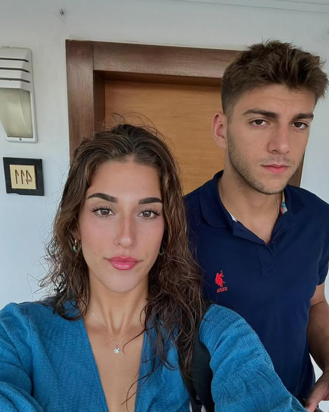 Gökçen Yüksel ve Nehir Kiraz Gökçen Yüksel ve Nehir Kiraz