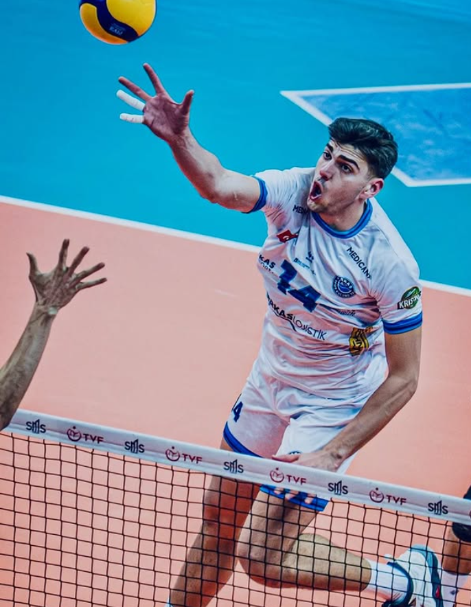 Gökçen Yüksel Duvar Kağıdı Gökçen Yüksel Duvar Kağıdı