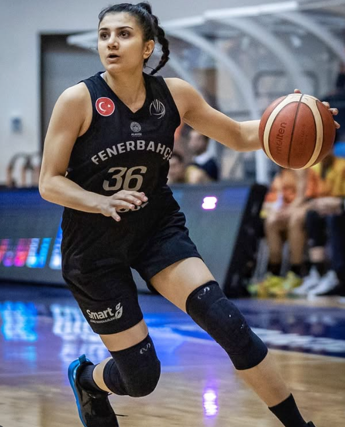 Merve Aydın Wallpaper