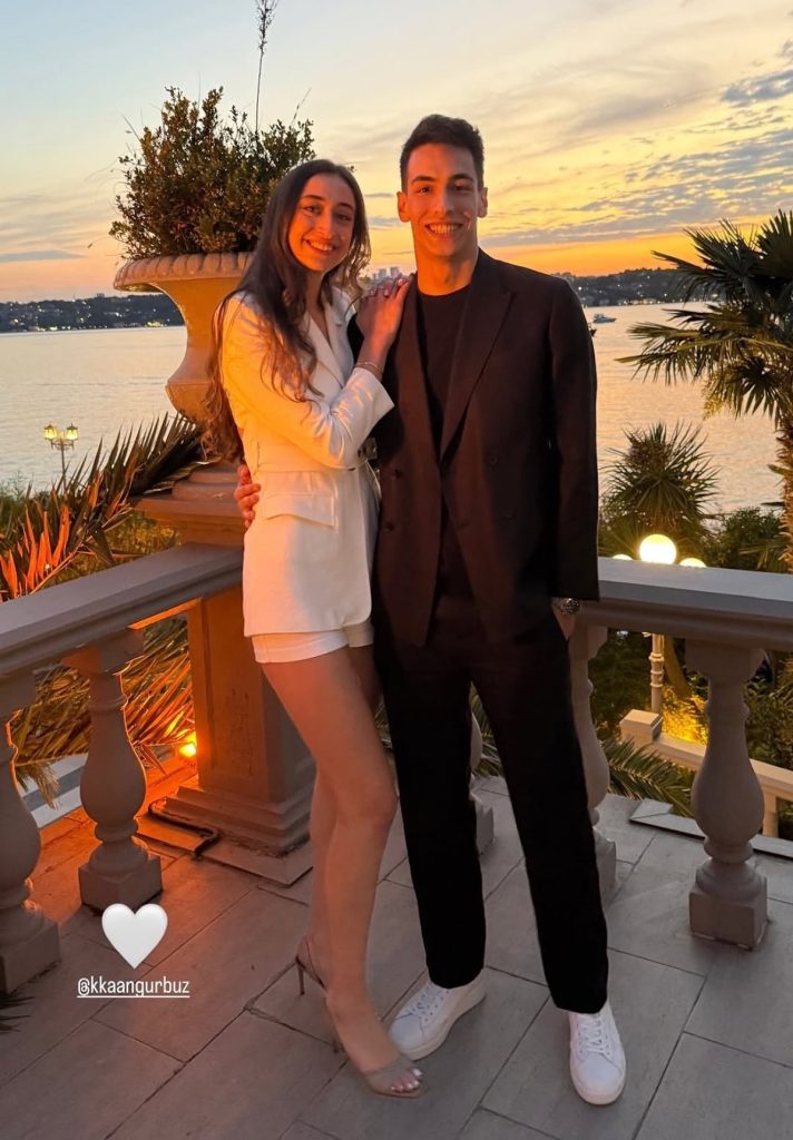 Kaan Gürbüz ve sevgilisi
