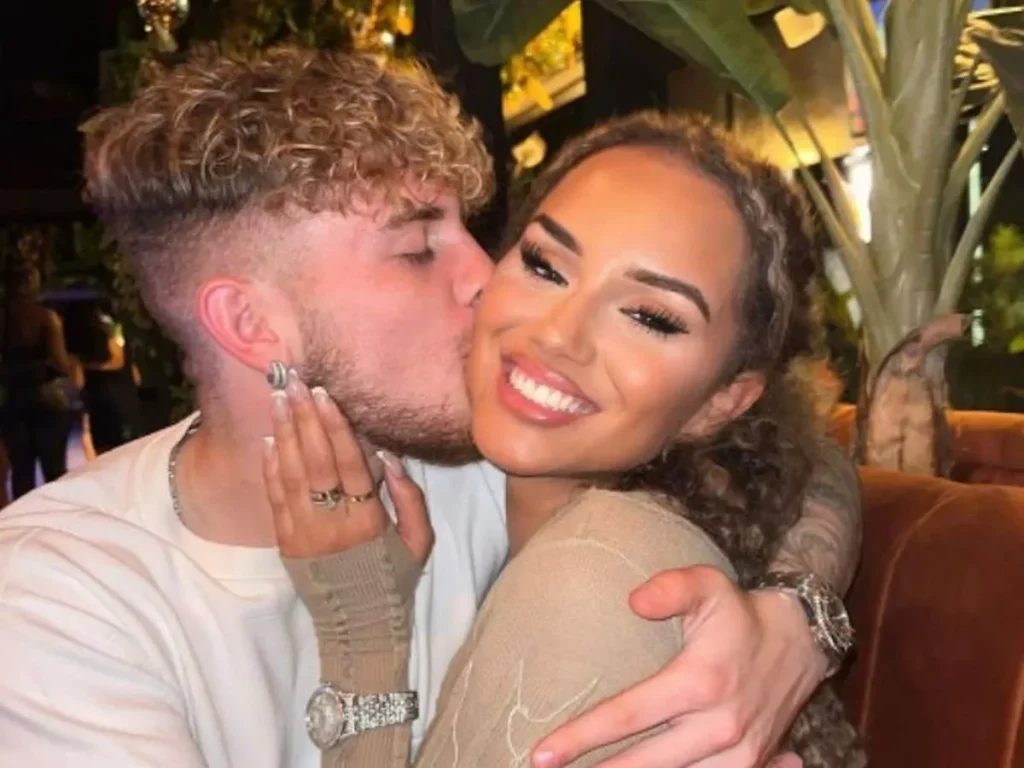 Harvey Elliott Kız Arkadaşının Fotoğrafı