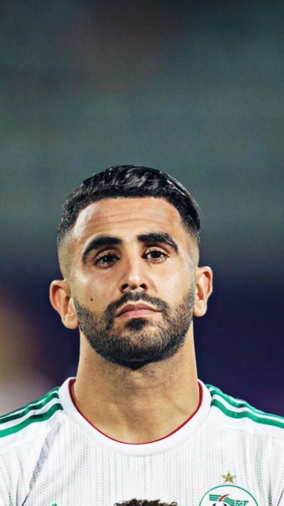 Riyad Mahrez Yaşamı