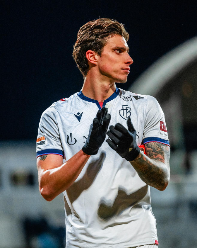 Riccardo Calafiori Duvar Kağıdı Riccardo Calafiori Duvar Kağıdı