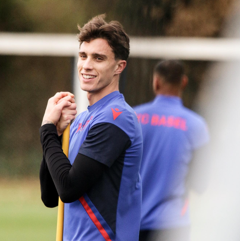 Riccardo Calafiori Mobil Duvar Kağıdı Riccardo Calafiori Mobil Duvar Kağıdı