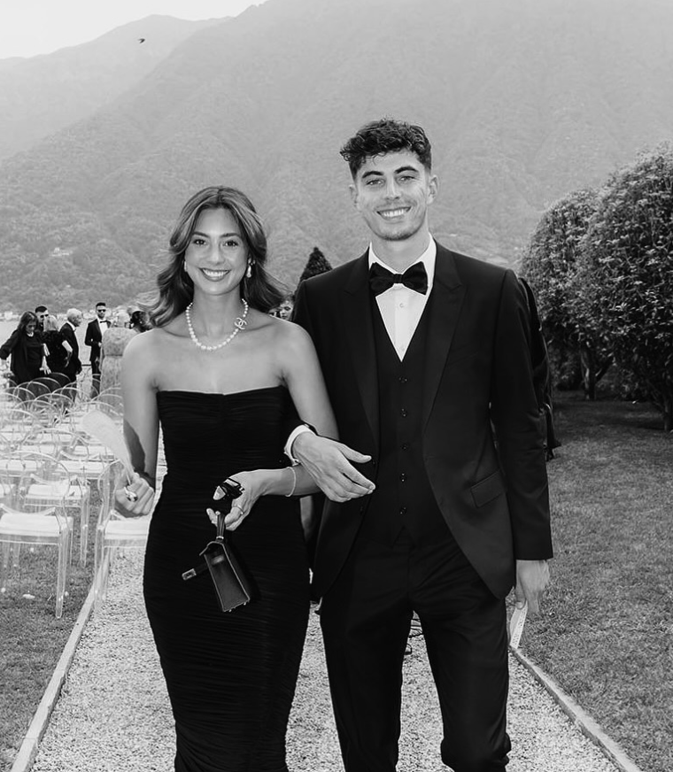 Kai Havertz ve Kız Arkadaşının Fotoğrafları Kai Havertz ve Kız Arkadaşının Fotoğrafları