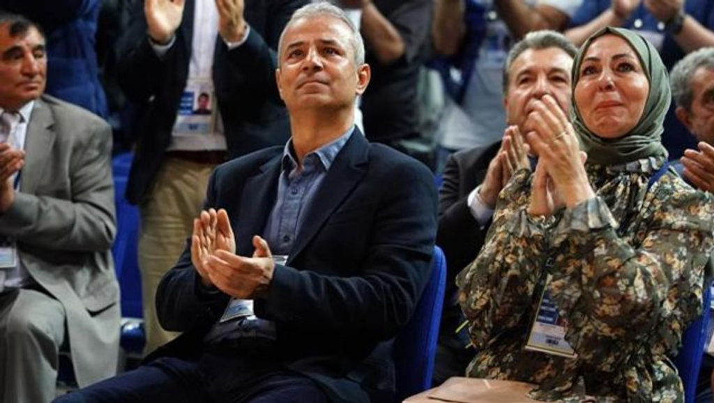 İsmail Kartal Eşi İsmail Kartal Eşi